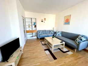 2-BDR Flat Near the Mall, Spacious & Cozy